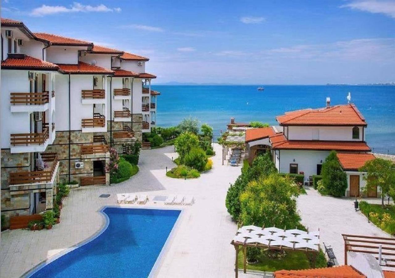 אלניטה Robinson Beach Apartments מראה חיצוני תמונה
