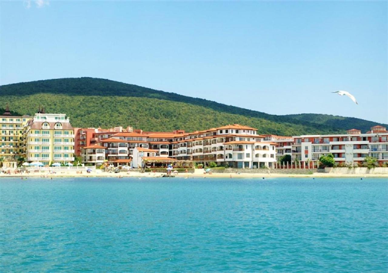 אלניטה Robinson Beach Apartments מראה חיצוני תמונה