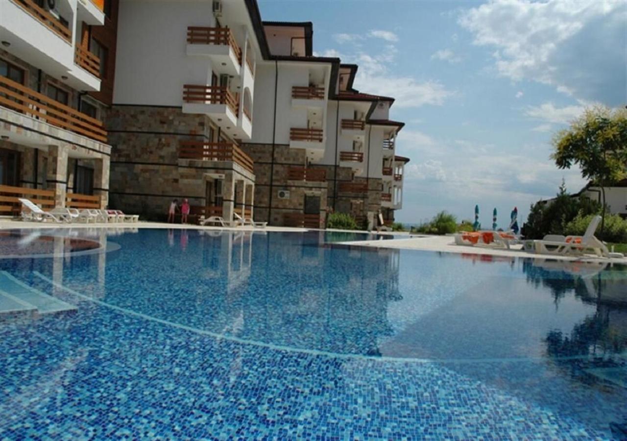 אלניטה Robinson Beach Apartments מראה חיצוני תמונה