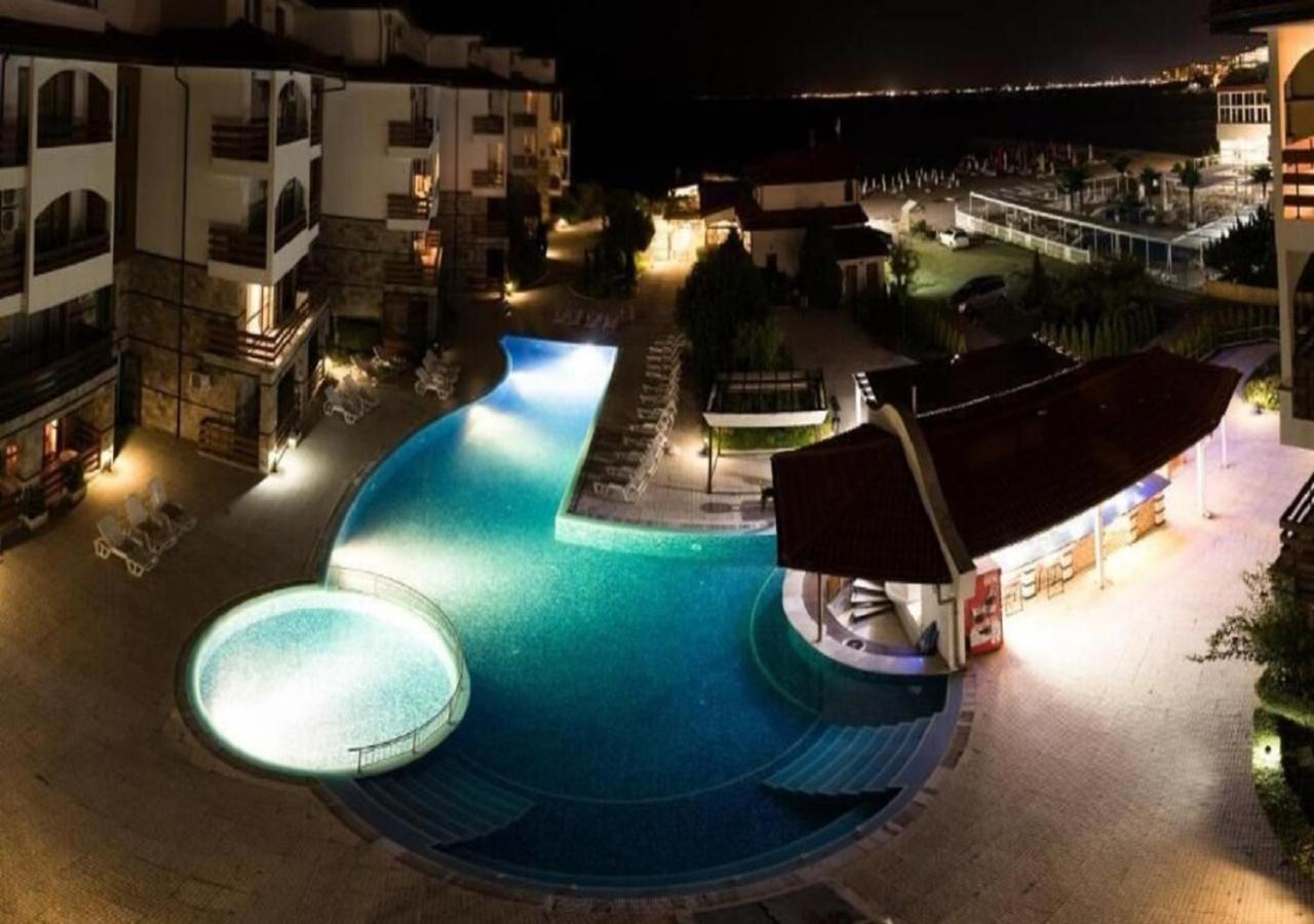אלניטה Robinson Beach Apartments מראה חיצוני תמונה
