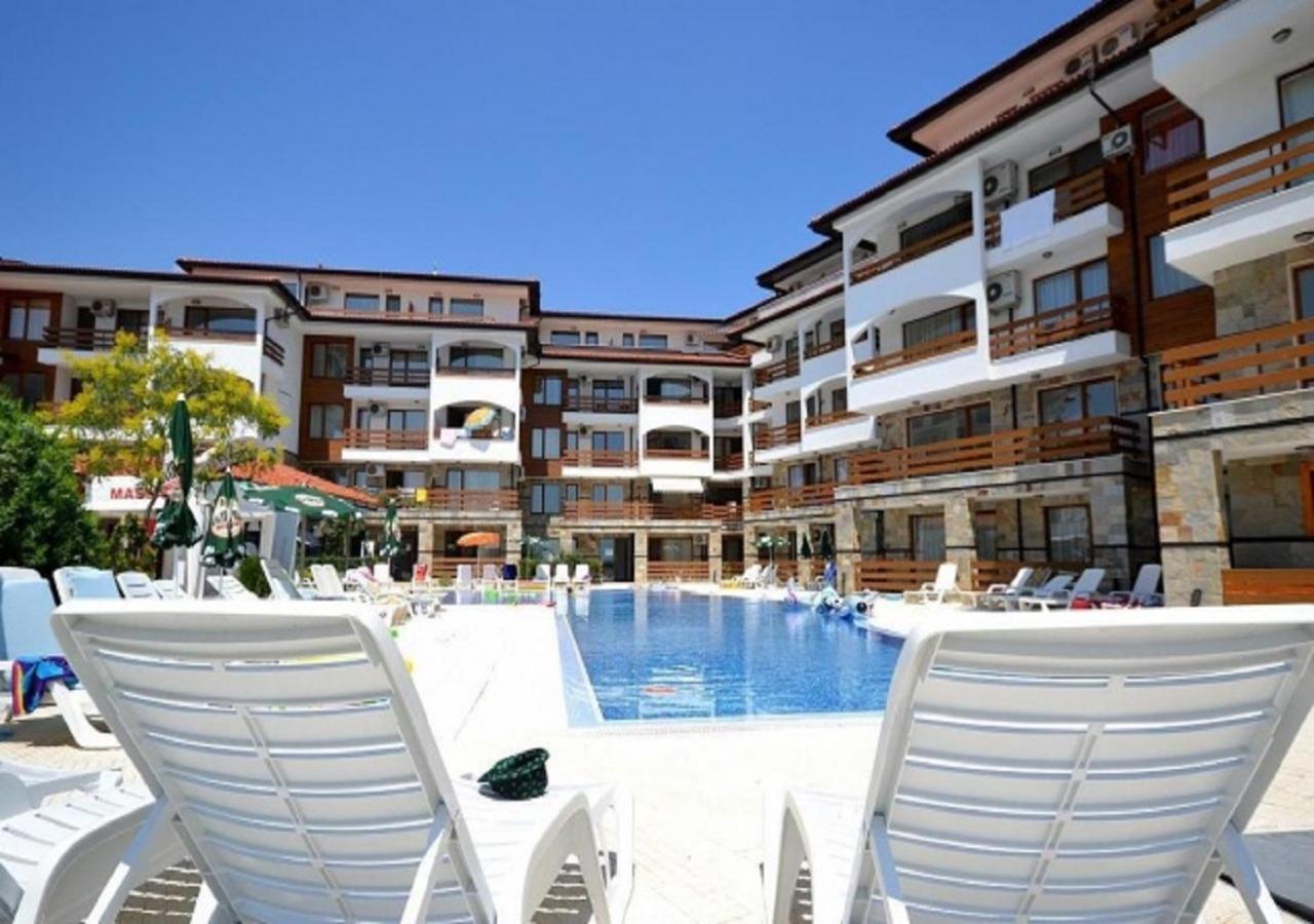 אלניטה Robinson Beach Apartments מראה חיצוני תמונה