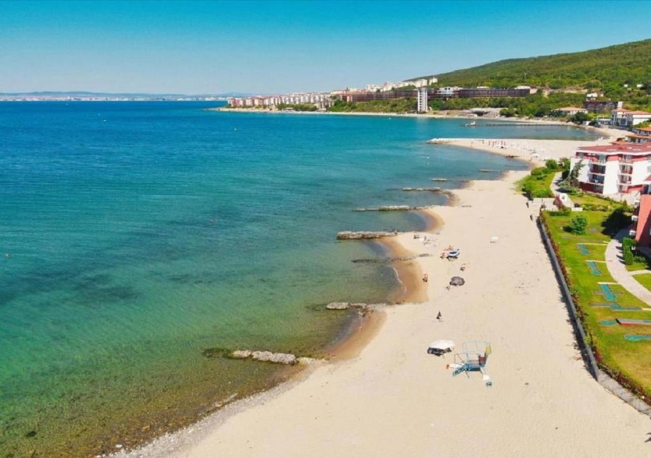 אלניטה Robinson Beach Apartments מראה חיצוני תמונה