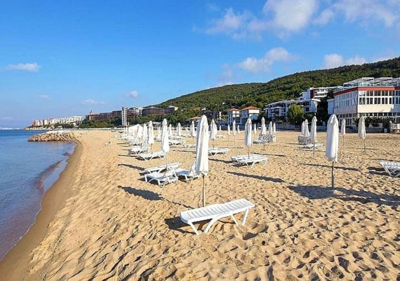 אלניטה Robinson Beach Apartments מראה חיצוני תמונה