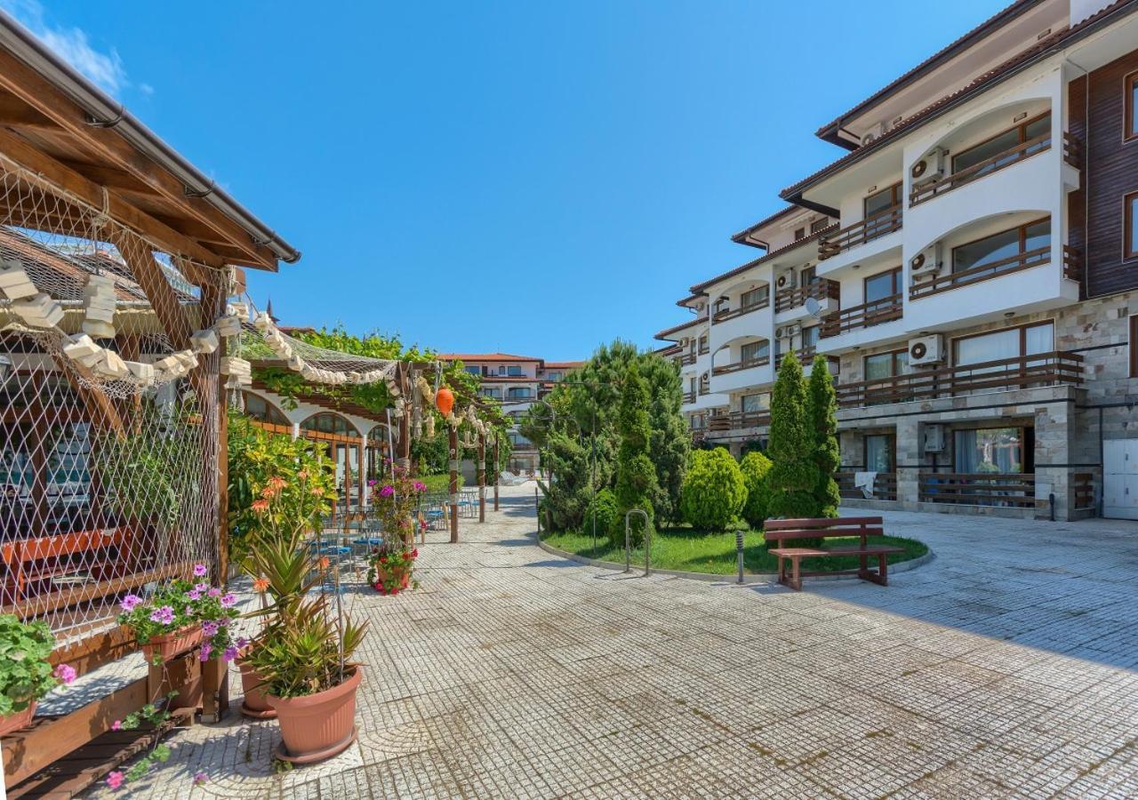 אלניטה Robinson Beach Apartments מראה חיצוני תמונה