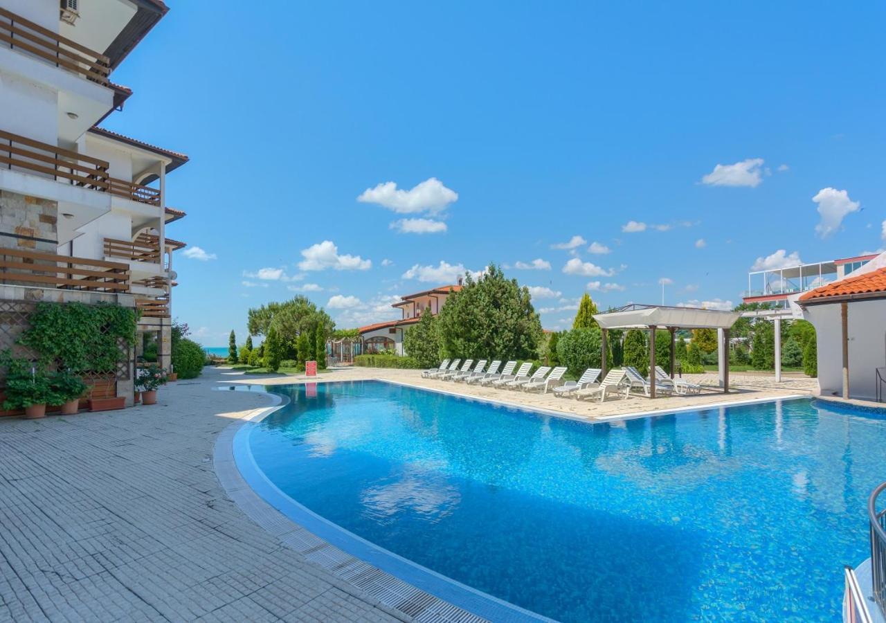 אלניטה Robinson Beach Apartments מראה חיצוני תמונה