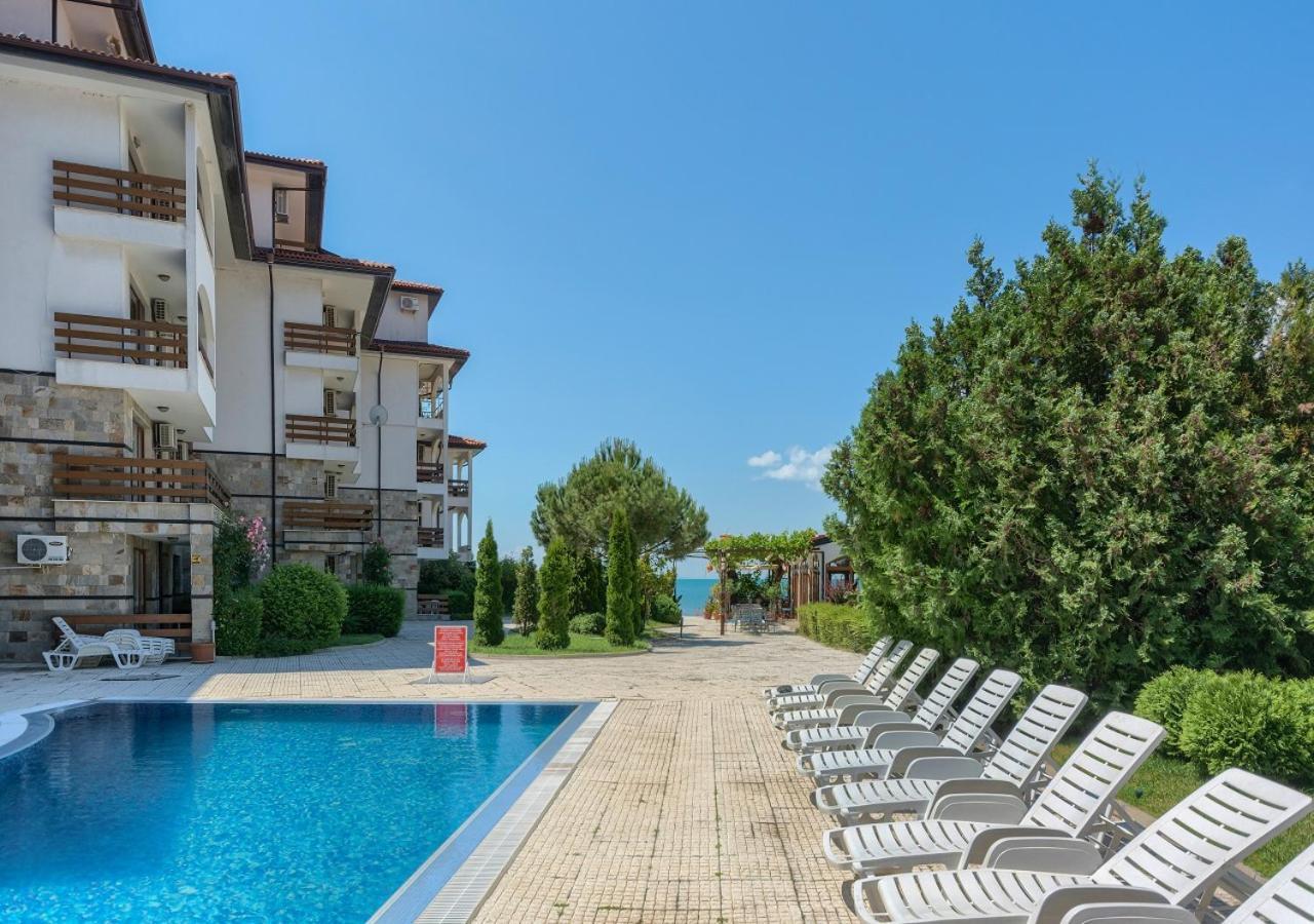 אלניטה Robinson Beach Apartments מראה חיצוני תמונה