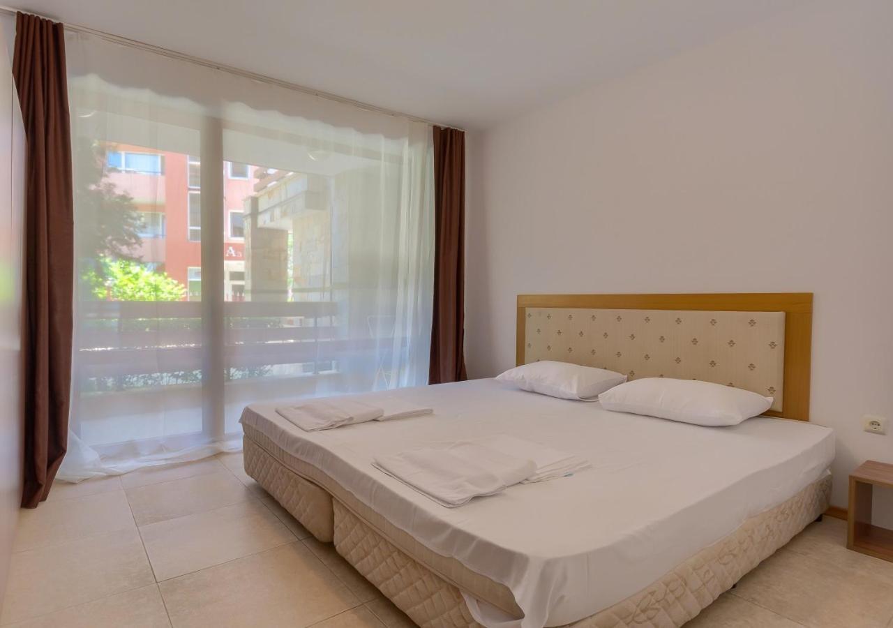 אלניטה Robinson Beach Apartments מראה חיצוני תמונה