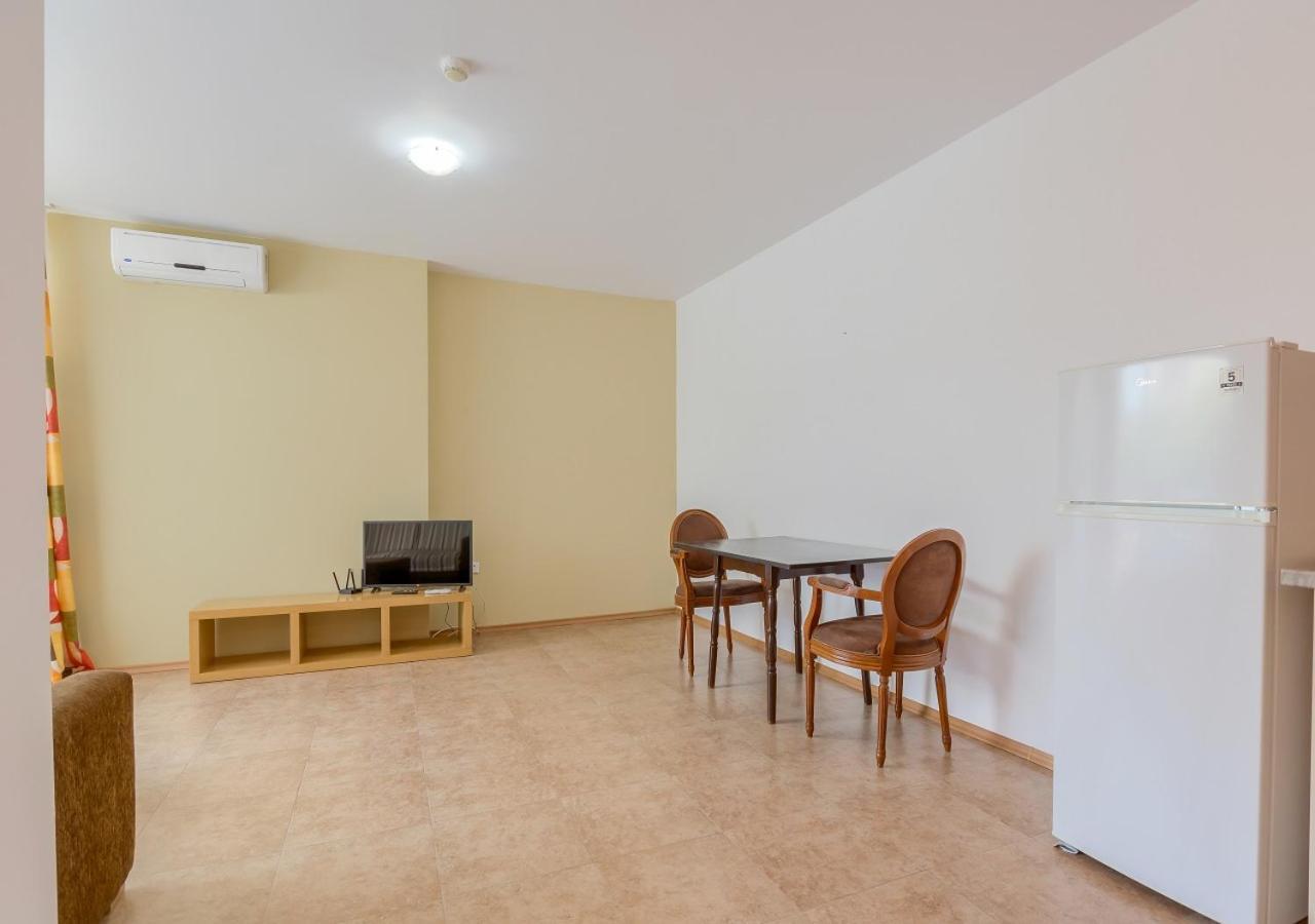 אלניטה Robinson Beach Apartments מראה חיצוני תמונה