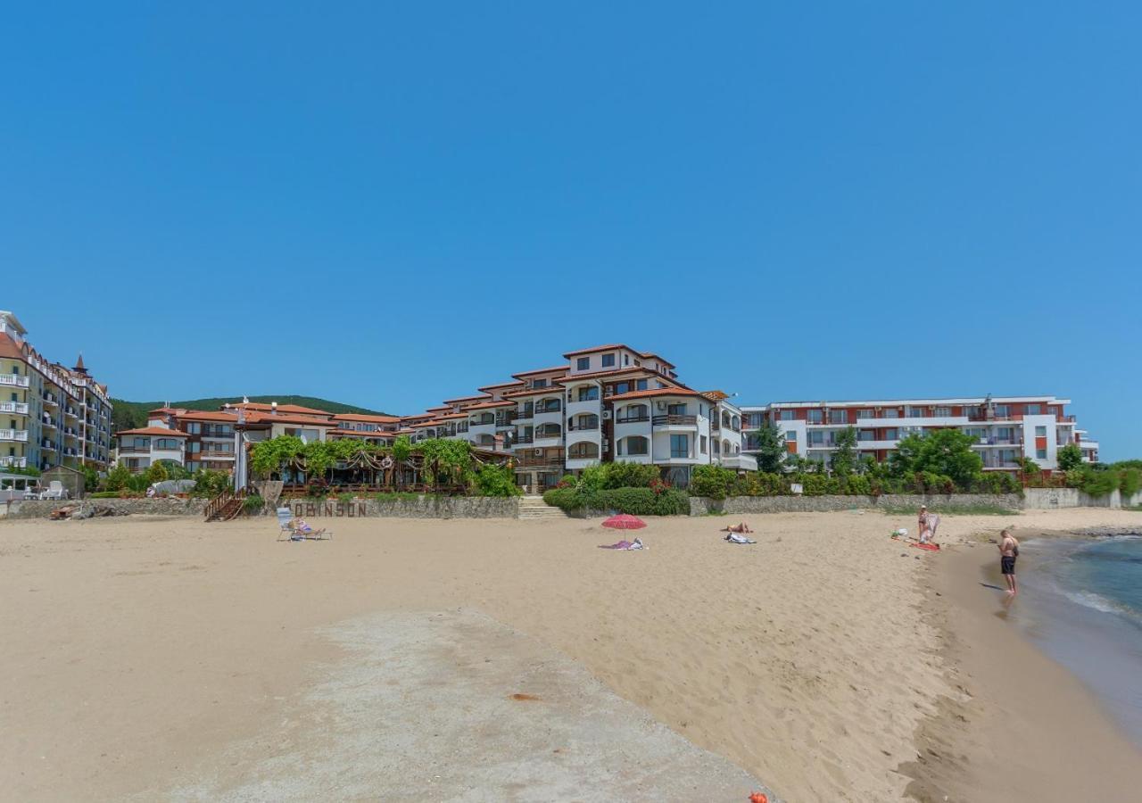 אלניטה Robinson Beach Apartments מראה חיצוני תמונה