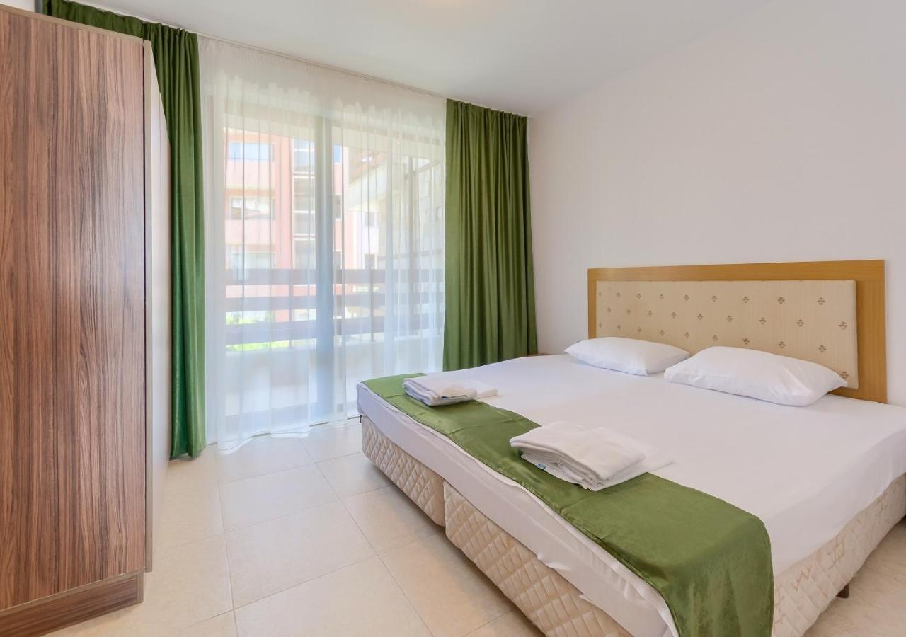 אלניטה Robinson Beach Apartments מראה חיצוני תמונה