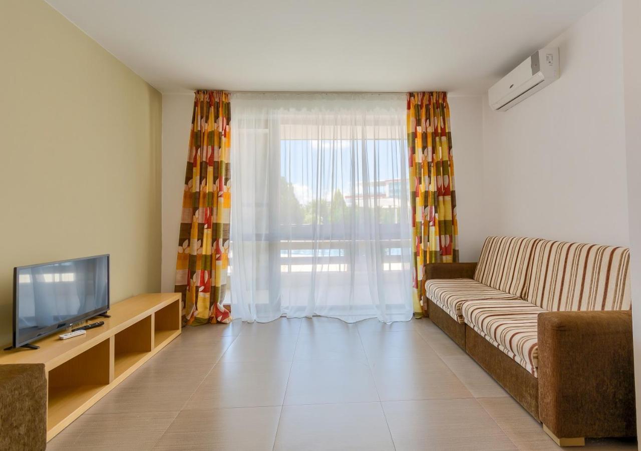 אלניטה Robinson Beach Apartments מראה חיצוני תמונה