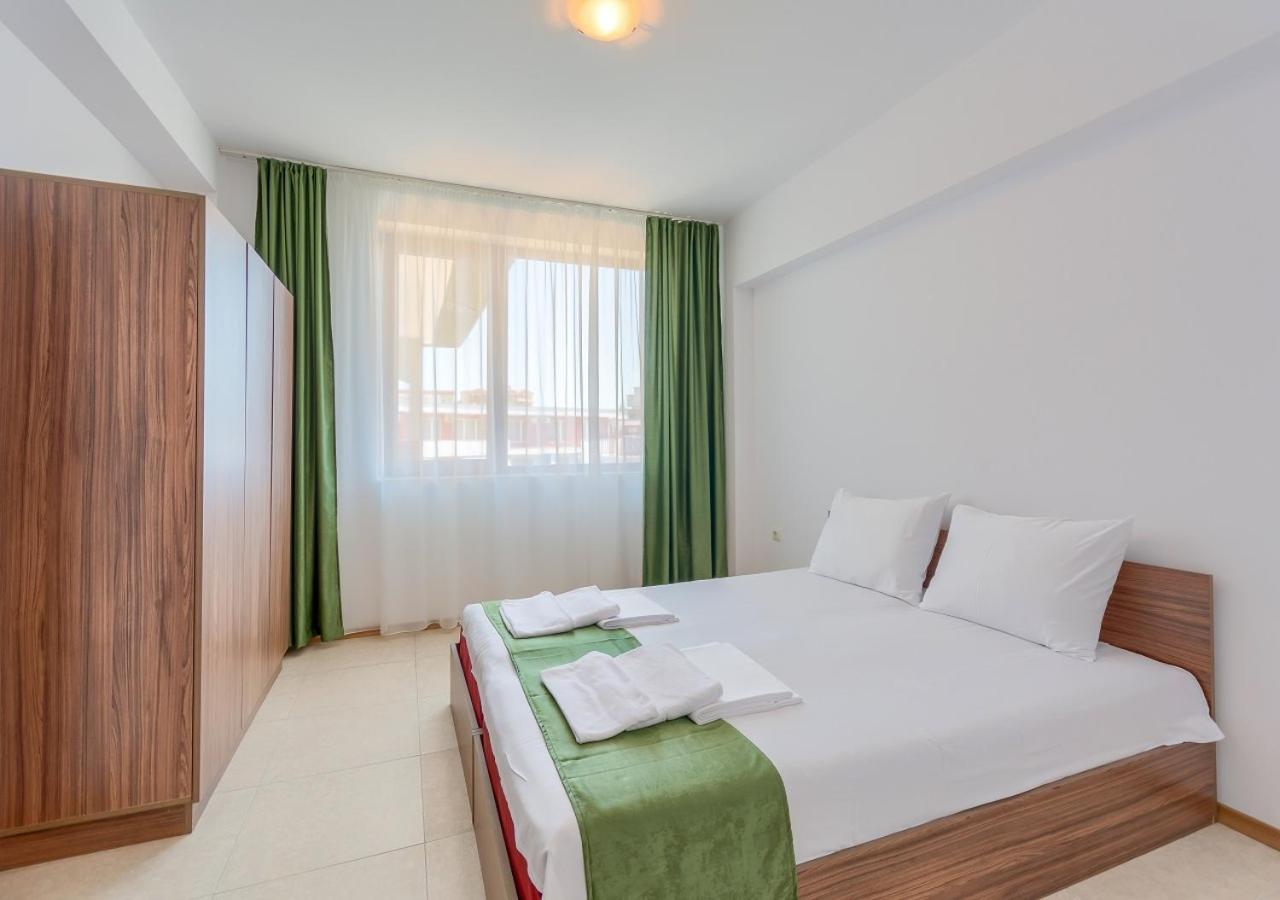 אלניטה Robinson Beach Apartments מראה חיצוני תמונה