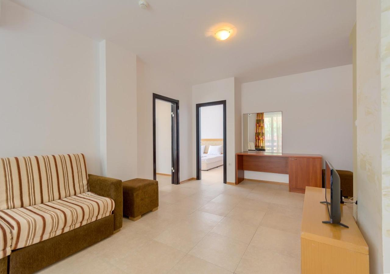 אלניטה Robinson Beach Apartments מראה חיצוני תמונה