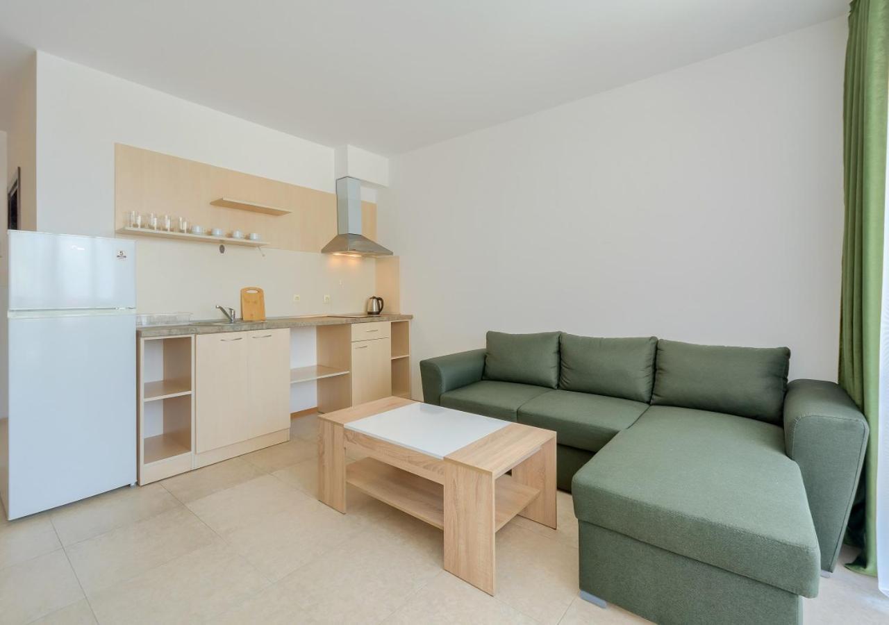 אלניטה Robinson Beach Apartments מראה חיצוני תמונה