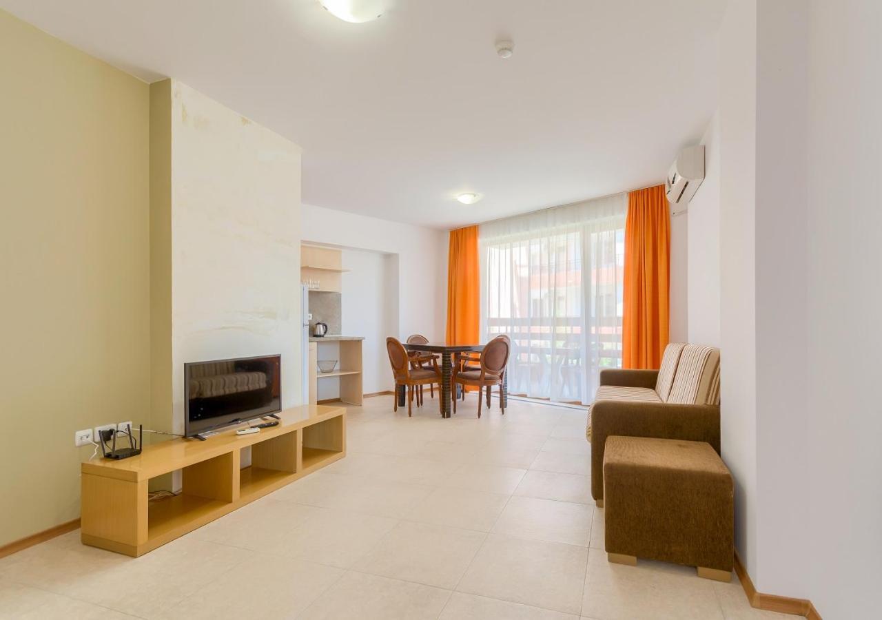 אלניטה Robinson Beach Apartments מראה חיצוני תמונה