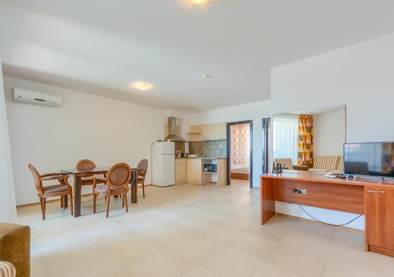 אלניטה Robinson Beach Apartments מראה חיצוני תמונה